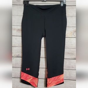 Under Armour Women's Black and Orange Crop Leggings Size M